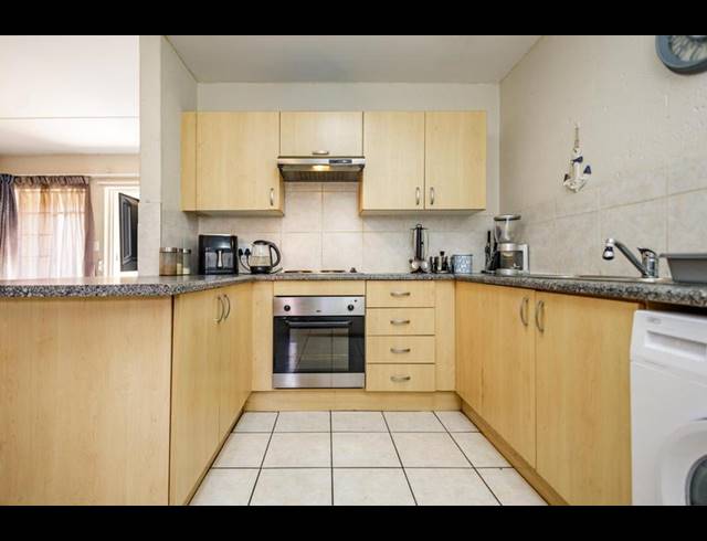 2 BEDROOM COMPLEX FOR SALE IN COMET